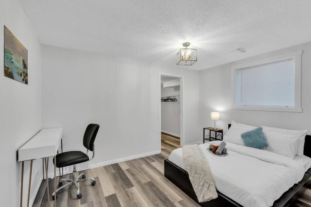 Modernoasis With Ac&Movieroom Close To Downtown15' Banff 60' 卡加利 外观 照片